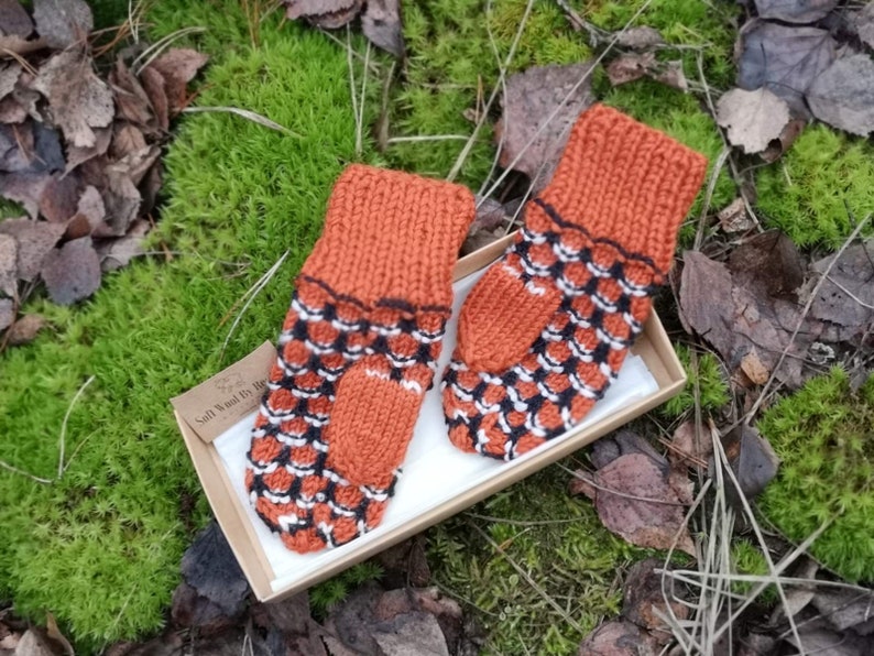 Hand Knit Merino Wool Orange Mittens for 3-4 years old Kid. Winter Accessories for Little Ones. image 1
