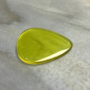 Gold Guitar Pick Gift for Musician Unbreakable Plectrum for Guitar Player Collectible Boutique Pick Good Grip Pick for Bass Player 351 Shape