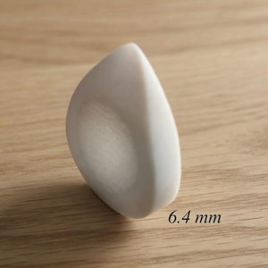 PTFE Guitar Pick Gift for Musician Speed Pick With Grip Guitar Plectrum for Studio Musician Thick Smooth Pick for Professional Guitar Pick