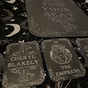 Tarjetas para sentarse con cartas del Tarot en relieve y laminadas