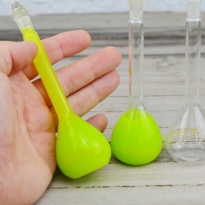 Vintage Collectible glass  Bottles Apothecary Lab Jar . Clear Display Bottles . laboratory Glass Jars  . Small  Vintage  bottle. 1960's