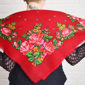 Vintage Floral Print Shawl: Bohemian Head Scarf (USSR)