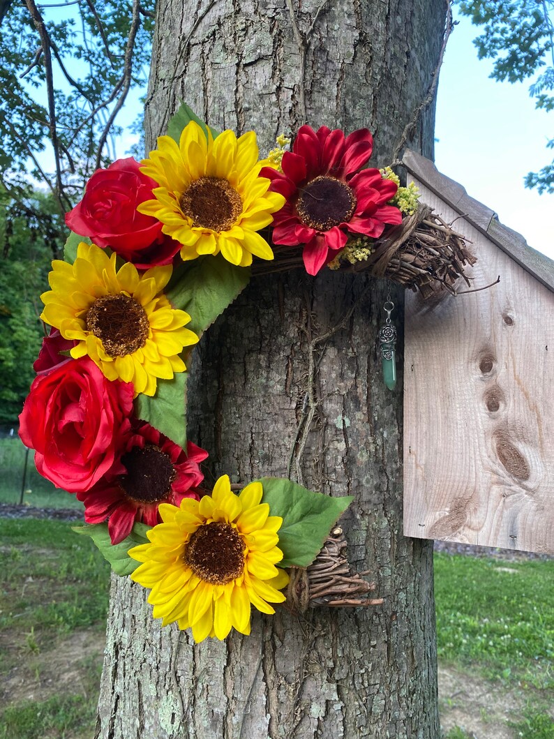 Download Flower Crescent Moon Wreath with Healing Crystal | Etsy