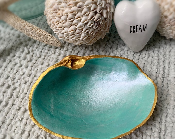 Seashell Jewelry Dish, Ring Dish, Trinket Dish, Wedding Gift, Coastal Decor, Ocean Decor, Beach Decor, Gift For Her, Mother’s Day Gift