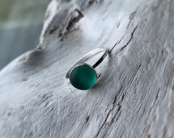 Sea Glass Ring, Beautiful Turquoise Blue Sea Glass Sterling Silver Ring, 8mm Bezel Setting, Sea Glass Gem found on Vancouver Island