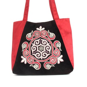 Sac fourre-tout brodé kazakh