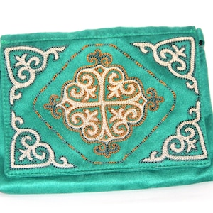 Sac à main brodé kazakh