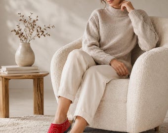 Handmade Mongolian Felt Slippers – Natural Wool Comfort