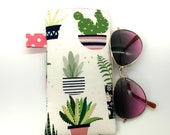 Succulent cactus Sunglass case, beautiful succulent print, Summer gift, Eyeglass case holder, padded sunglass case, succulent lover gift