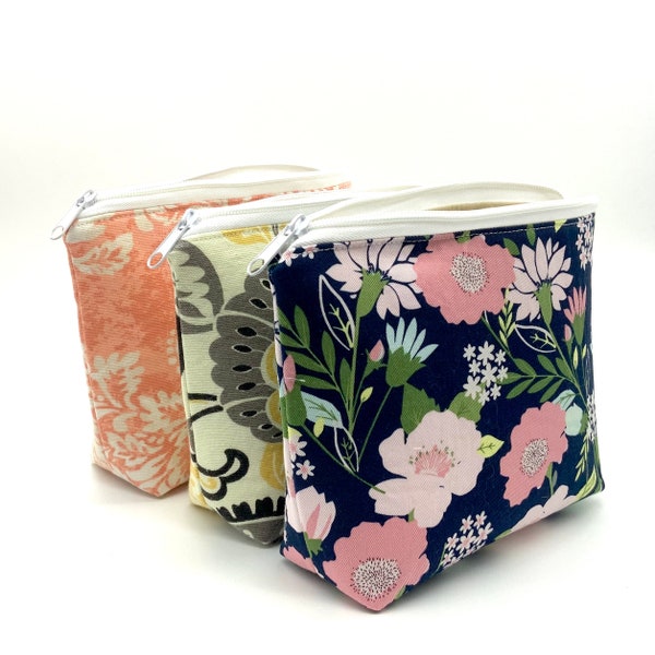 Floral makeup bag pretty cosmetic pouch gift for her floral zipper pouch makeup pouch floral toiletry bag for girl floral cosmetic bag