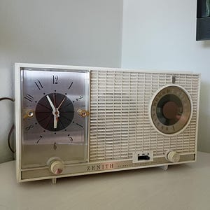 mcm Zenith radio clock working