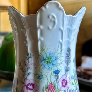 Vintage Aynsley &quot;Wild Tudor&quot; Fluted Vase