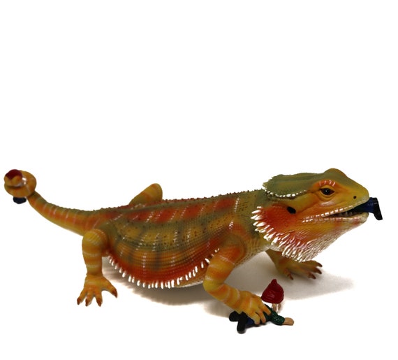 bearded dragon figure