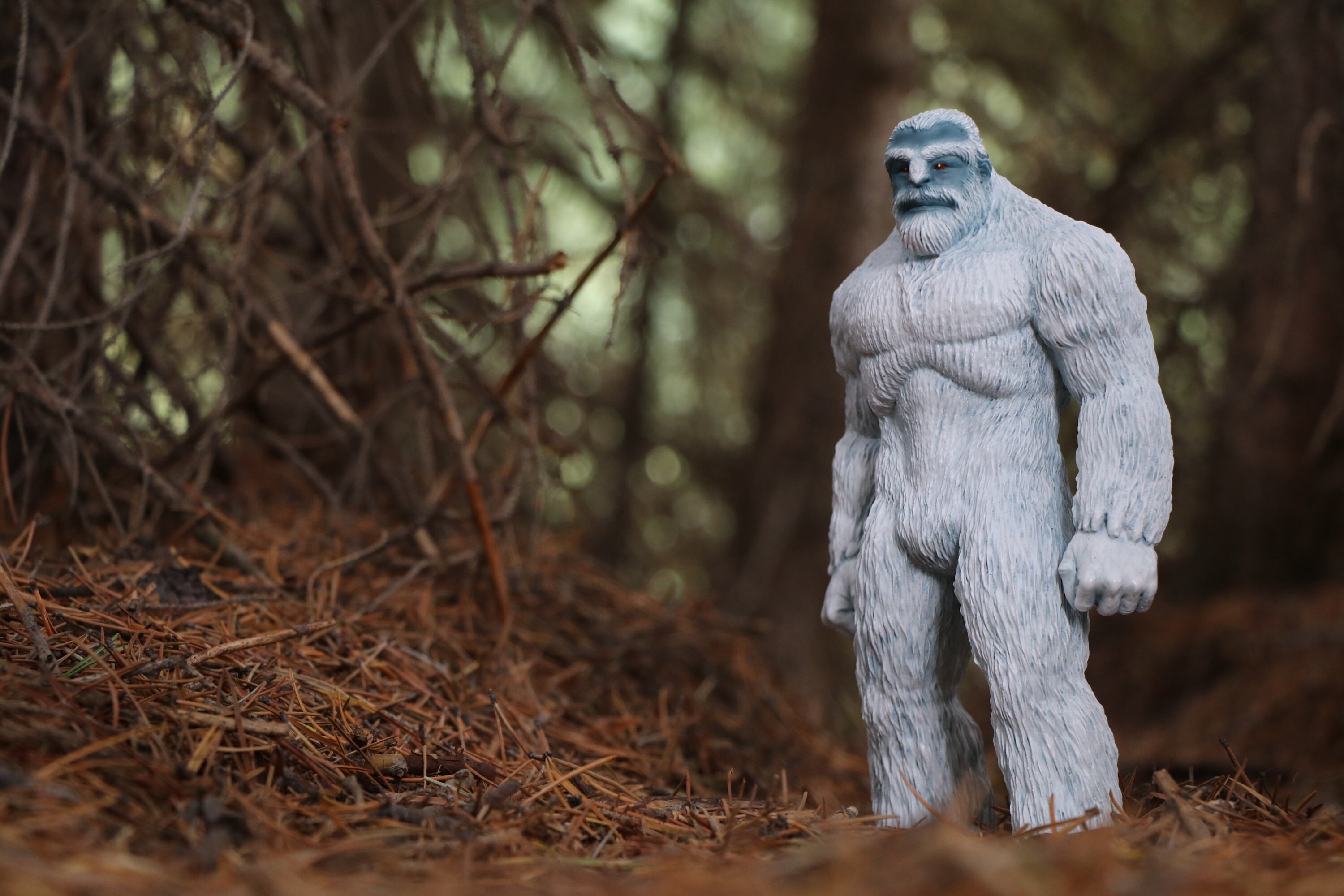 yeti tree hugger statue