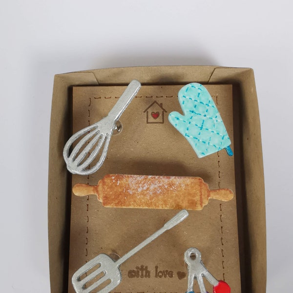 Handmade baking themed   push pins  drawing map noticeboard message bulletin office  boxed