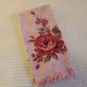 Arte Italica ~ Towels ~ Pink Rose Linen Towel, Harvest Gold (Pink), Price  $28.00 in Madison, MS from Persnickety