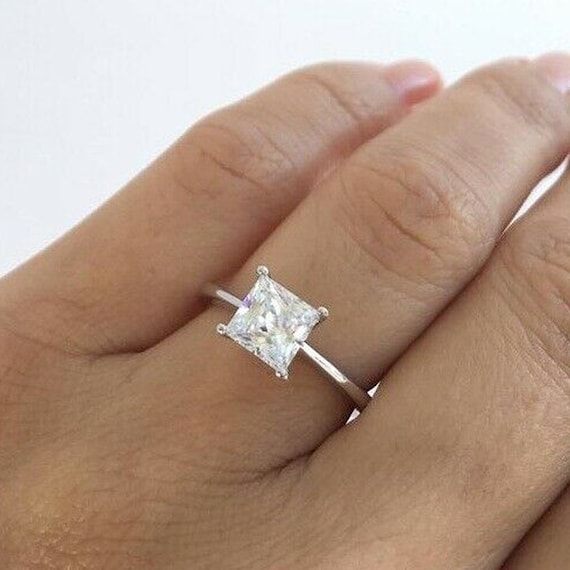 1.6 carat pear shaped diamond
