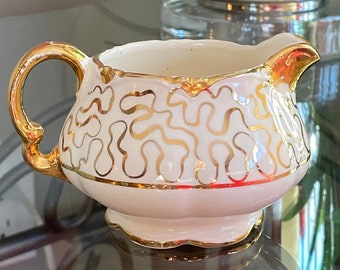 Vintage Ellgreave Burslem Creamer 1940s