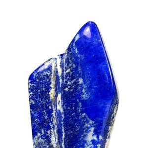 Lapislazzuli blu a forma libera: pietra curativa in cristallo lucidato (584 grammi)