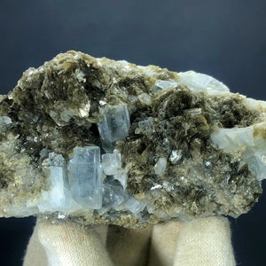 アクアマリン標本、雲母入りアクアマリン結晶、アクアマリン