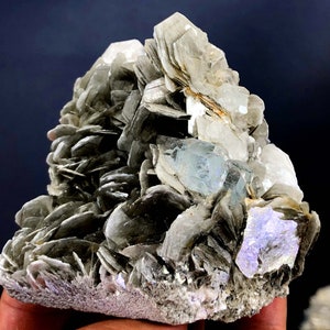 Natural Aquamarine Crystals with Mica Mineral Specimen from Gilgit Pakistan 165 GRAM 71*67*51mm