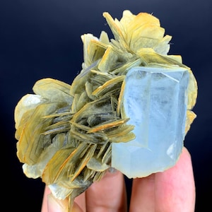 Sky Blue Color Aquamarine Crystal with Muscovite Mica, Aquamarine Specimen, Fine Mineral, Nagar Aquamarine - 108 gram