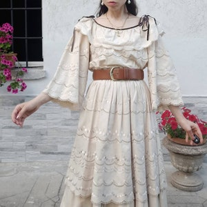 Vintage 50s cotton beige  Sangallo lace Bell sleeves dress