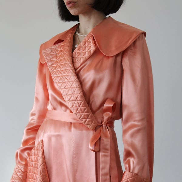 Vestaglia vintage anni '30 - '40 in raso rosa pesca