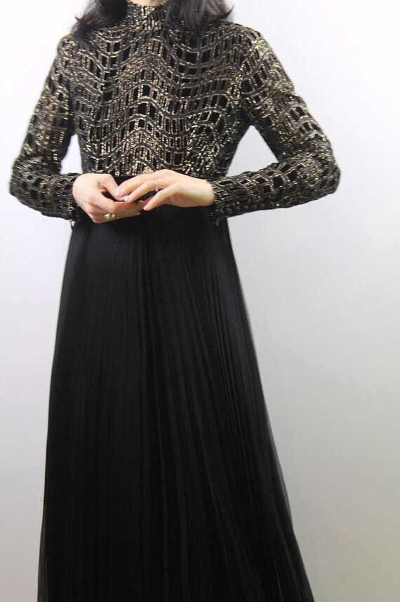 Vintage 70s velvet and pleated silk evening dress - image 6