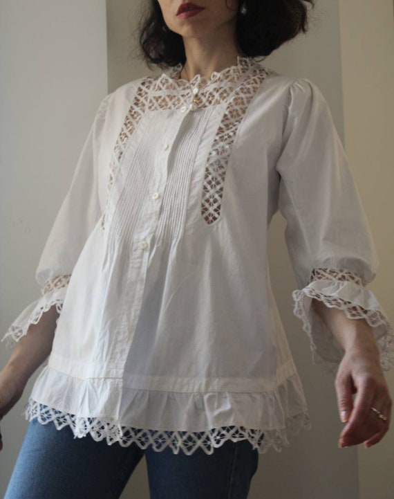 Antique 20s hand embroidered cotton blouse - image 2