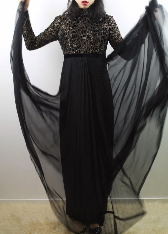 Vintage 70s velvet and pleated silk evening dress - image 8