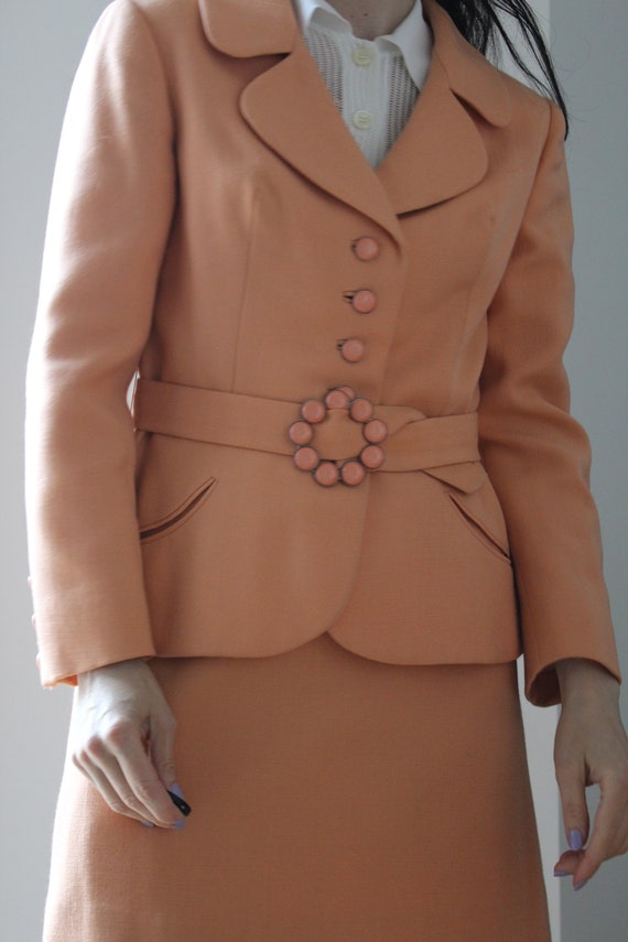 Vintage 60s tailored pink peach skirt suit - image 6