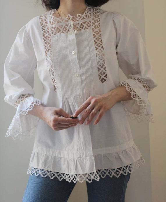 Antique 20s hand embroidered cotton blouse - image 6