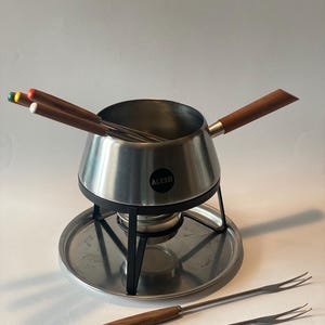 Conjunto de fondue Alessi vintage retrô dos anos 1970