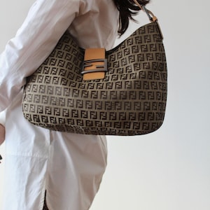 Vintage iconic Fendi zucchino mama shoulder bag