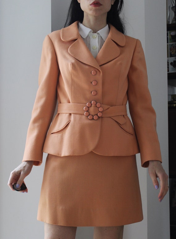 Vintage 60s tailored pink peach skirt suit - image 5