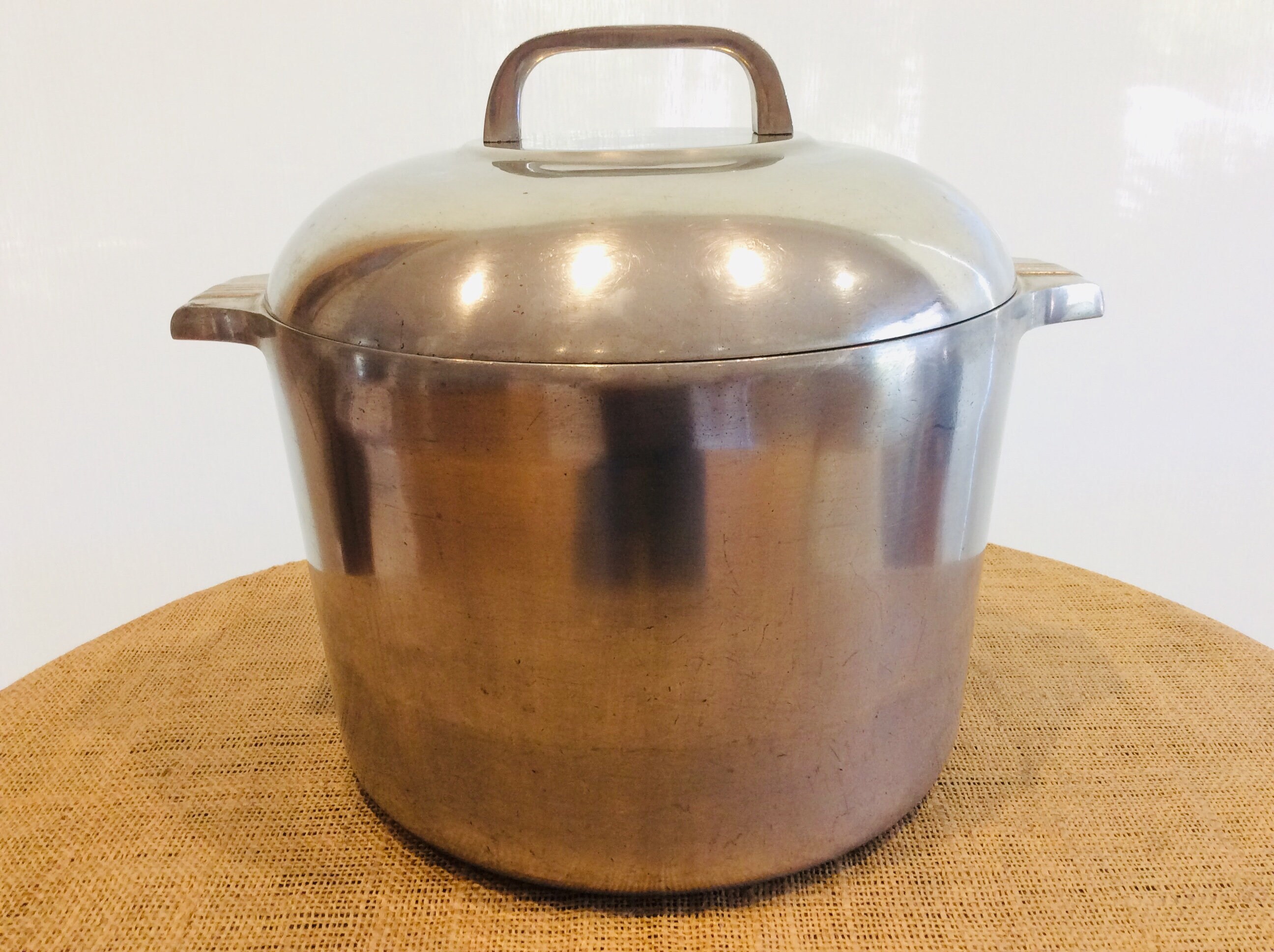 Vintage WAGNER WARE MAGNALITE 3 Quart Cook Pot
