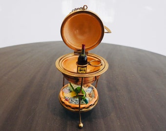 Limoges Globe Wine Bar Trinket Box, pintado a mano