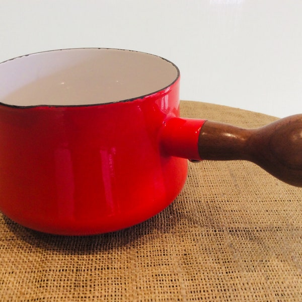 Dansk 1 1/2 Qt. Sauce Pan with Handy Pouring Spout, Color Red