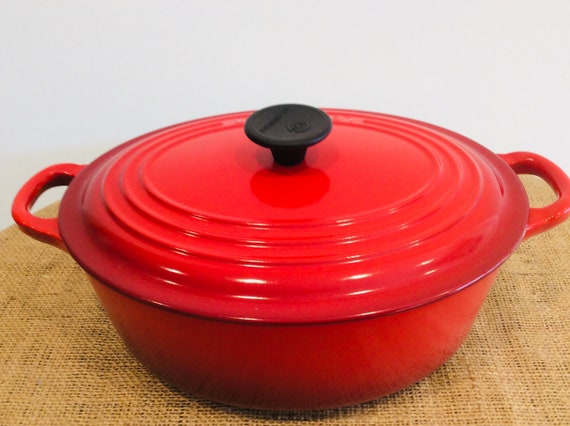 American Collection Stock Pot Enameled Cast Iron Oval Dutch Oven Deep Red  W/ Lid