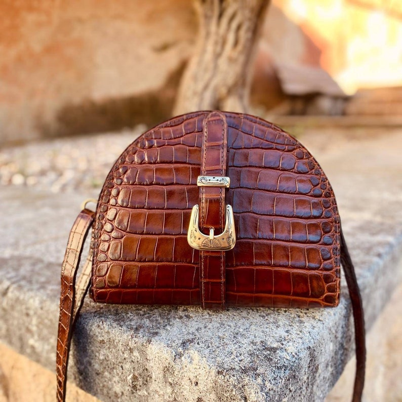 sac original en cuir marron style crocodile
