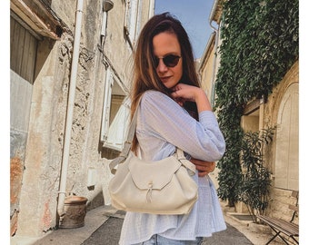 Ecru White Grained Leather Bag