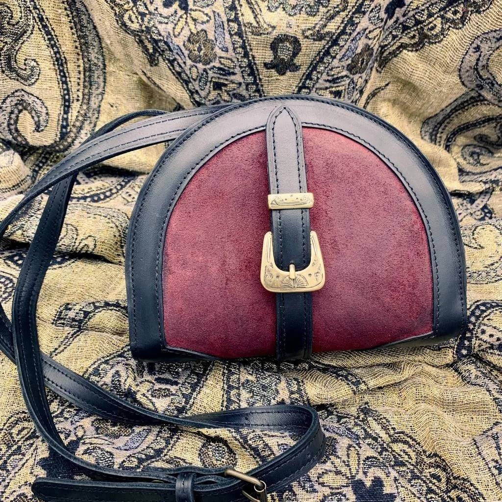 Half-moon Handbag in Black and Red Leather 