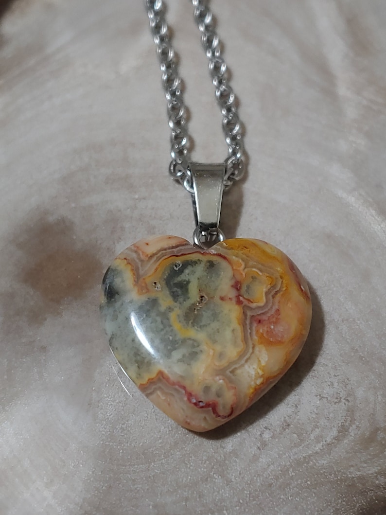 VALENTINE/'S DAY!! GORGEOUS Crazy Lace Agate Heart Pendant with Bail and 18 Stainless Steel Necklace