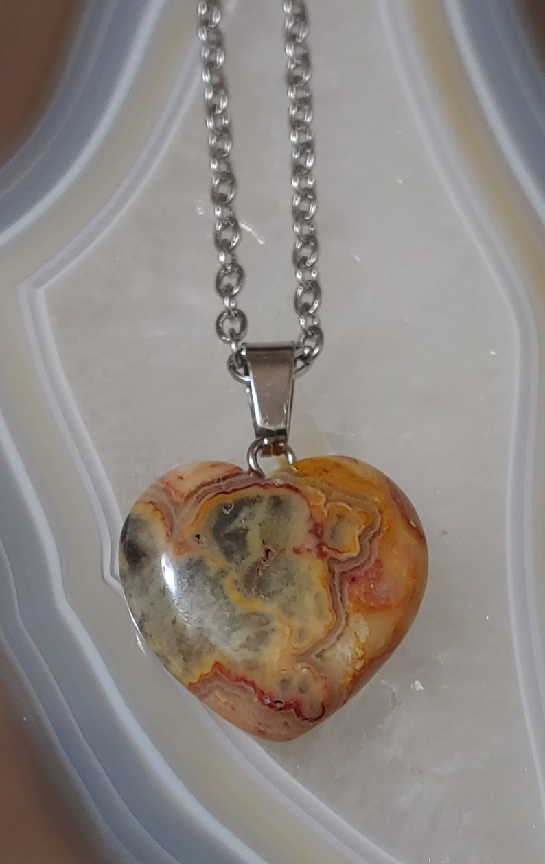 VALENTINE/'S DAY!! GORGEOUS Crazy Lace Agate Heart Pendant with Bail and 18 Stainless Steel Necklace