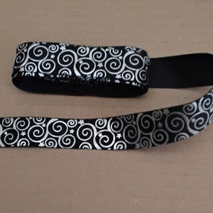 ruban gros grain coton , motif cachemire brillant argenté avec étoiles ,22 mm