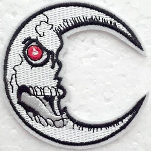 white crescent moon iron-on patch, embroidered, 7.5 cm