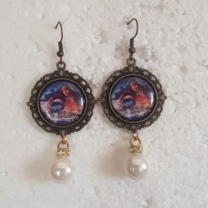 hanging hook earrings, bronze look, Indian, dreamcatcher, 3 cm, 2 cm, resin cabochons, white pearls, lobes