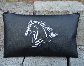 Toiletry bag imitation black leather, pouch . 25/15 cm . Horse head . Embroidery. Doubled zipper
