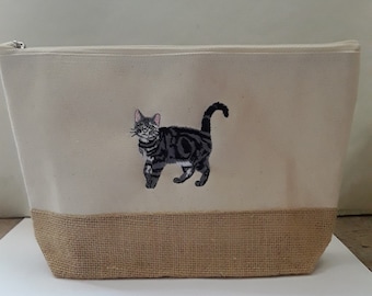 toiletry bag, pocket, tabby cat, gray cat, embroidered, beige cotton, and burlap, 28/17/7cm